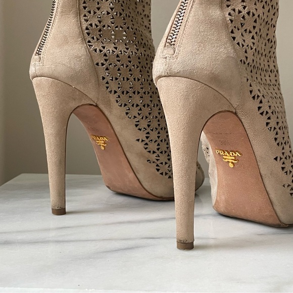 Prada Womens Perforated Suede Sand Ankle Boot Sand Open Toe Booties Sz 9.5 B - Picture 4 of 16